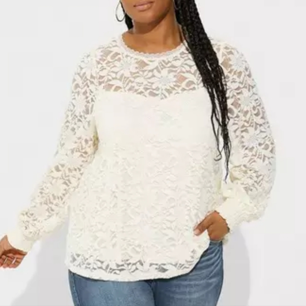 Torrid Tunic Size 4 Beige Lace Romantic Long Sleeve Lined  Cottage Core